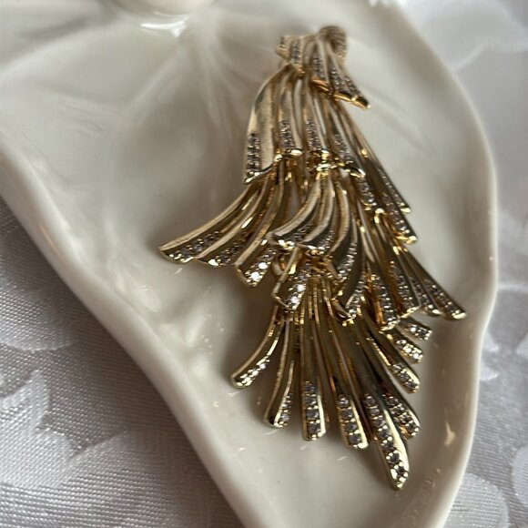 CAROLEE RHINESTONE ARTICULATED GOLD-PLATED ABSTRACT BROOCH - Picture 6 of 8